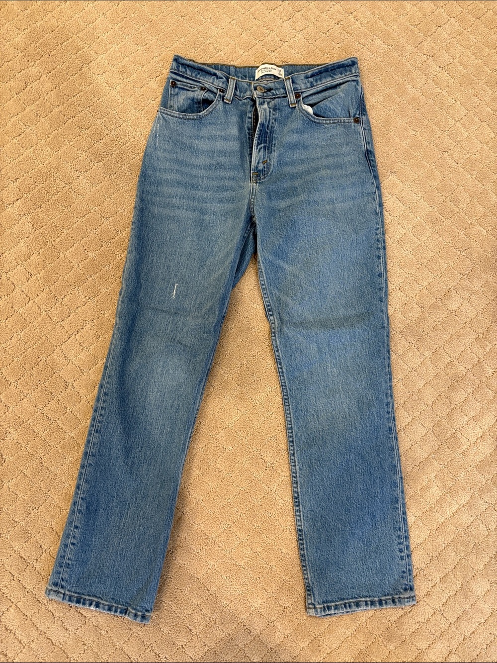 Abercrombie & Fitch The ‘90s Straight Ultra High Rise Jeans